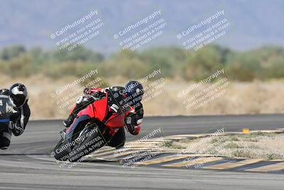 media/Nov-16-2025-Race Pace (Sun) [[8c5fa54630]]/Verified Riders/7-Turn 4 (1155am)/